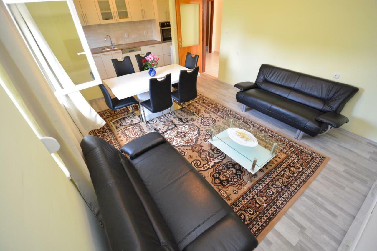 Apartman Susic Apartment Policnik Ngoại thất bức ảnh