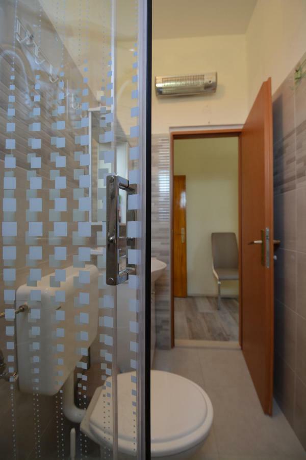Apartman Susic Apartment Policnik Ngoại thất bức ảnh