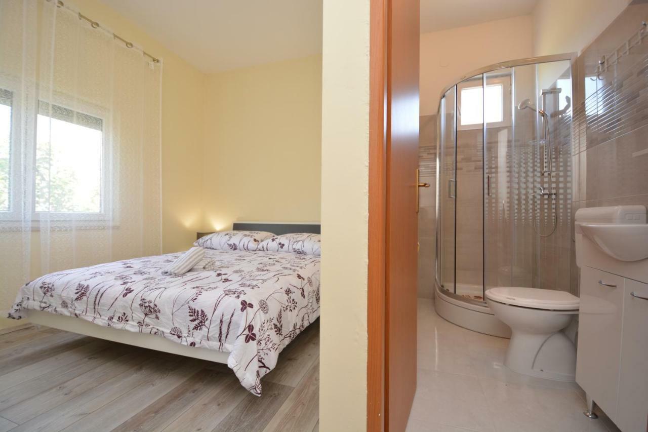 Apartman Susic Apartment Policnik Ngoại thất bức ảnh