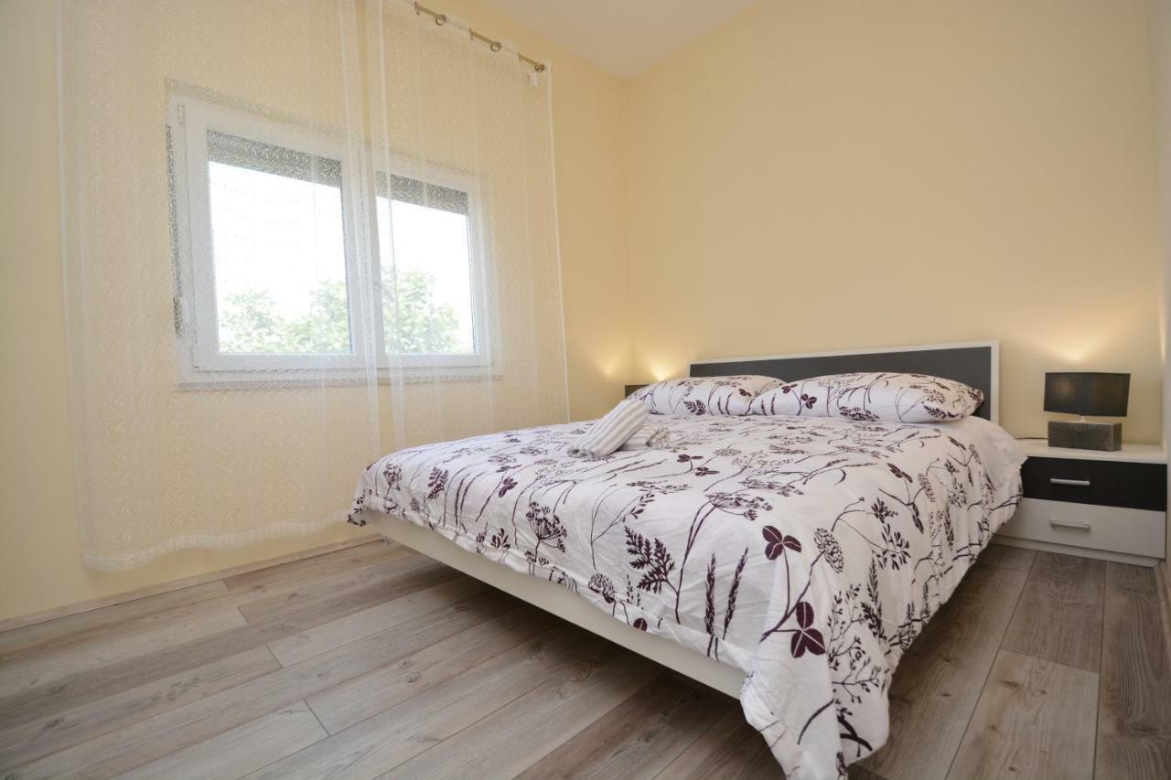 Apartman Susic Apartment Policnik Ngoại thất bức ảnh
